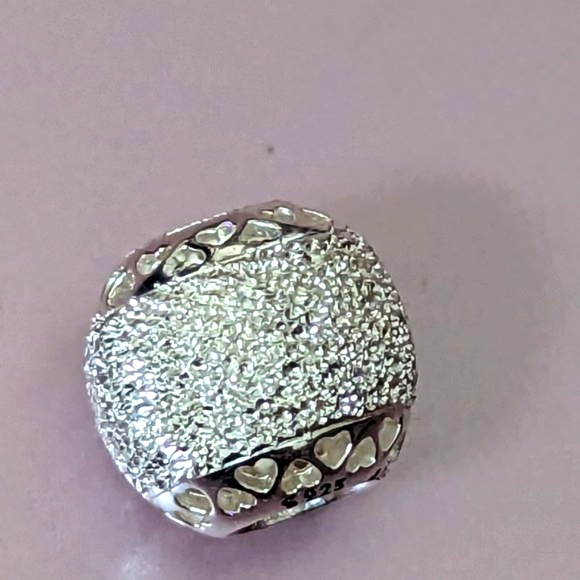 Pandora Glittering Hearts of Pandora Charm - Picture 3 of 9